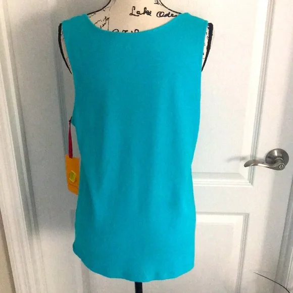 Ruby Rd. Top. - Picture 2 of 4